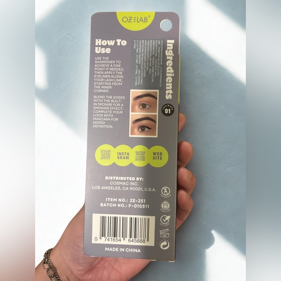 Oz Lab Gel Eyeliner - True Black - Picture 3 of 3